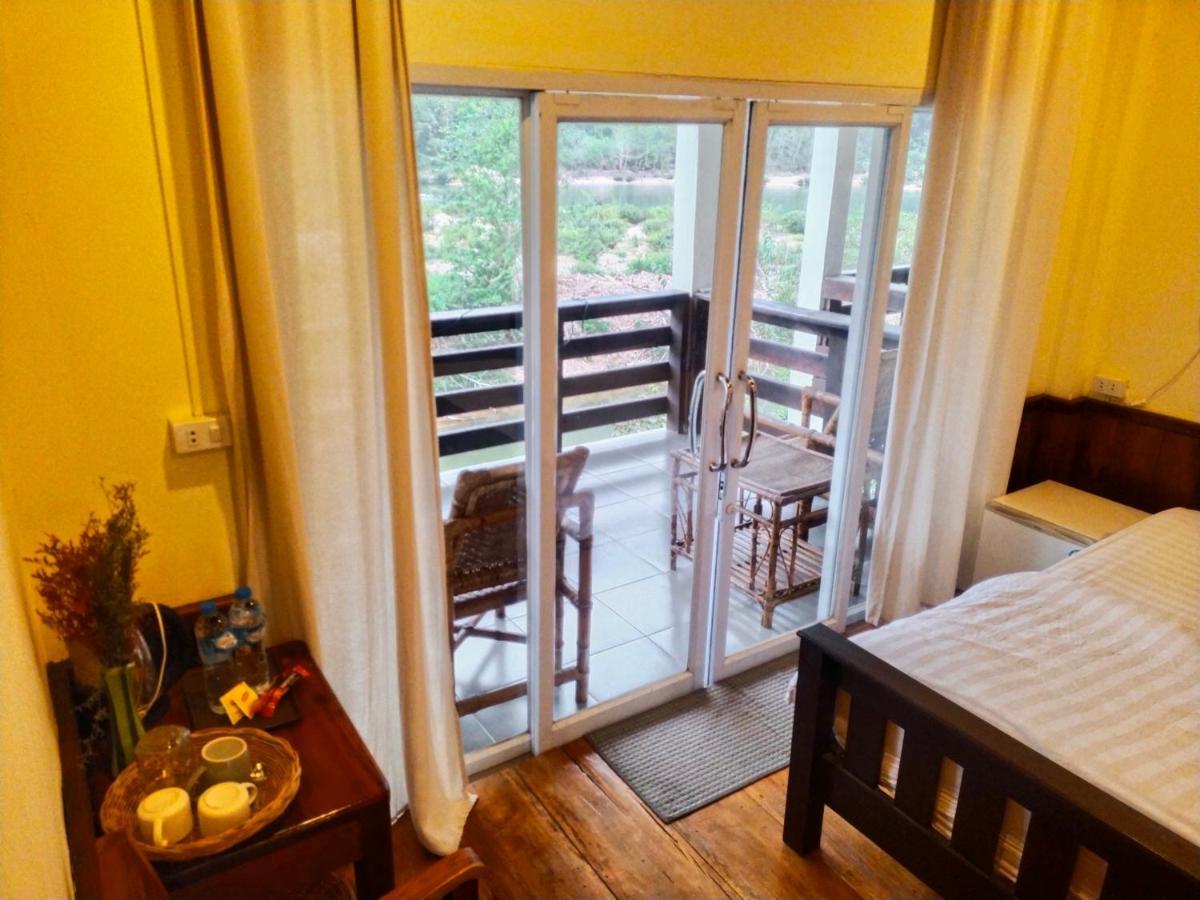 Pdv Guesthouse Muang Ngoi Bagian luar foto