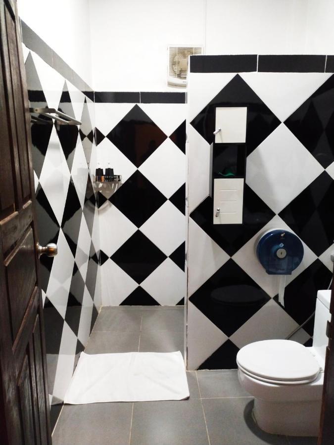 Pdv Guesthouse Muang Ngoi Bagian luar foto