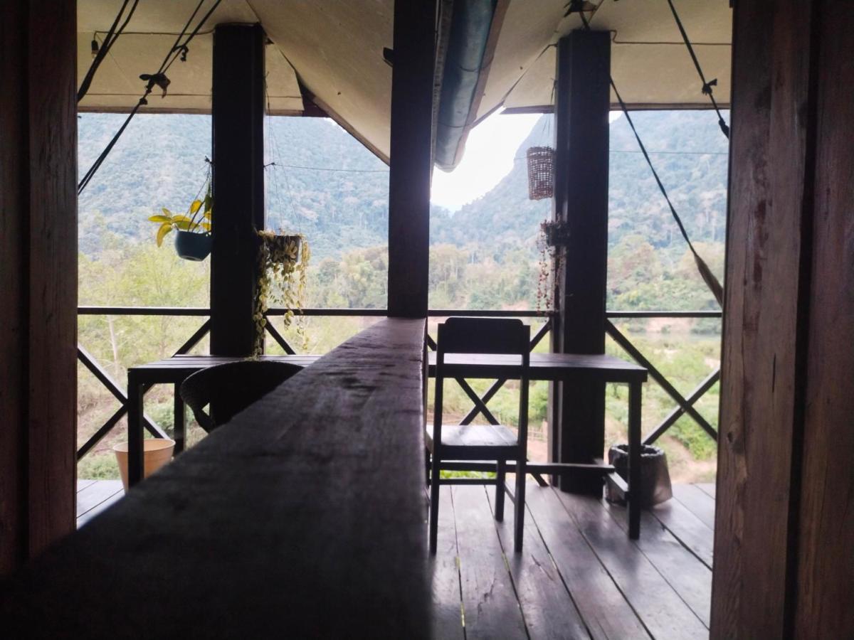Pdv Guesthouse Muang Ngoi Bagian luar foto