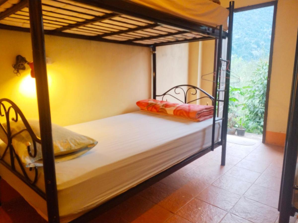 Pdv Guesthouse Muang Ngoi Bagian luar foto