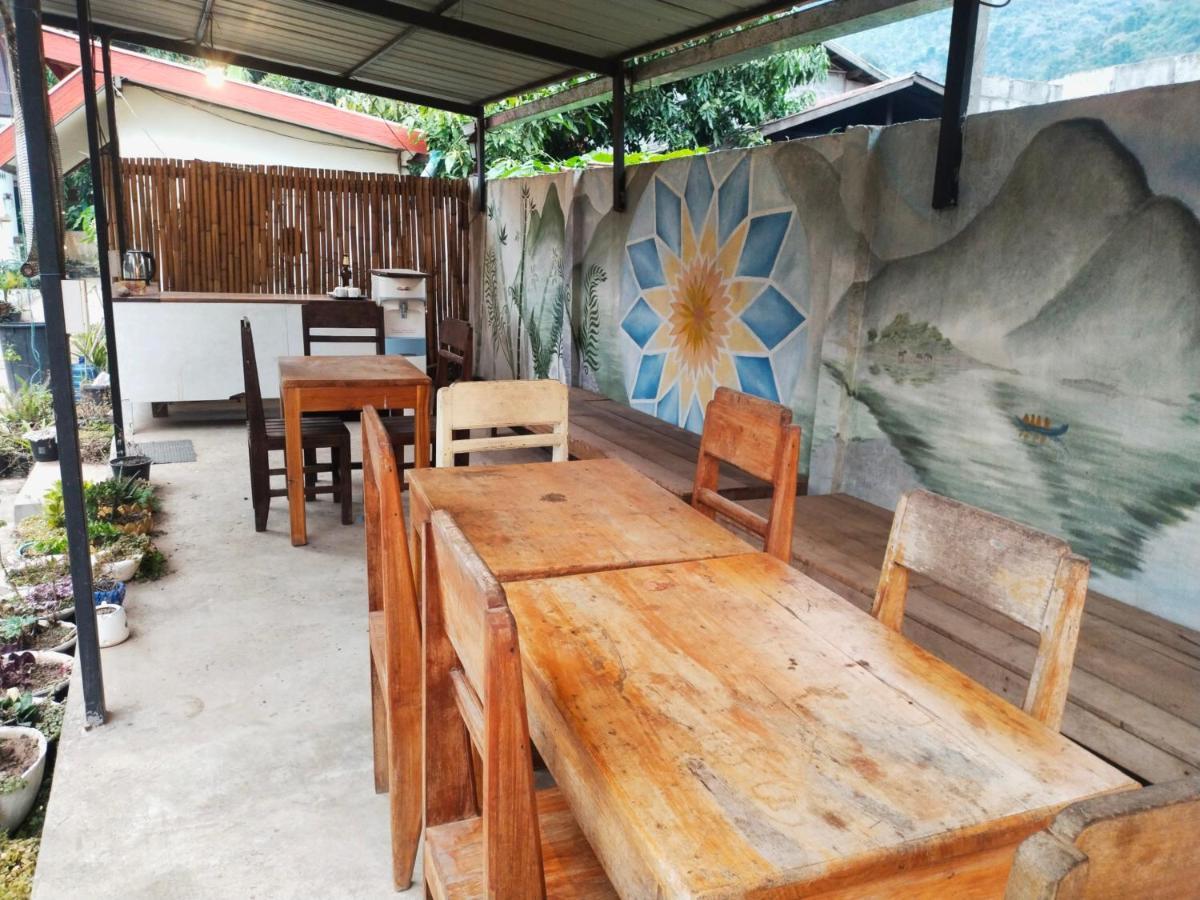 Pdv Guesthouse Muang Ngoi Bagian luar foto